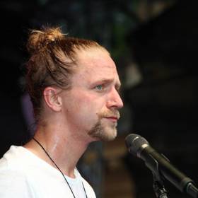 Poslechnout si budete moci i písničkáře Tomáše Kluse.