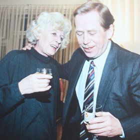 Jeho první manželka Olga byla svému manželovi oporou v časech dobrých i zlých.