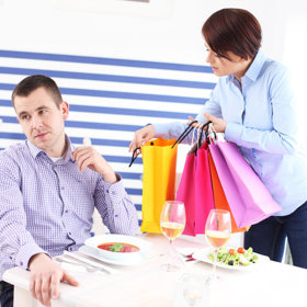 Při výběru dárku pro muže se zaměřte na jeho koníčky.