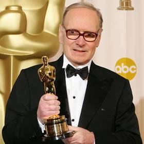 Za hudbu k filmům získal Oscara.