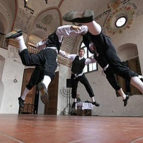 Stará Praha přímo svádí k pověrám, mystičnu a tajemnu