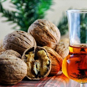 Lidská vynalézavost nezná hranic, a tak se zrodila ořechovka.