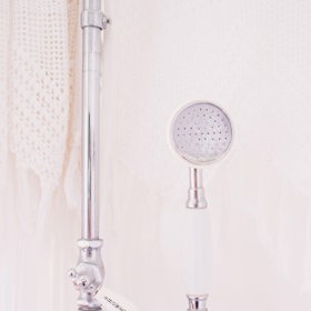 Sprchováním vám "neproteče" tolik vody.