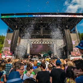 Pro své posluchače vždy připraví velkolepou show