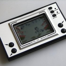 Vlk chytá vajíčka, která snáší slepice nebo hází škodolibý zajíc.