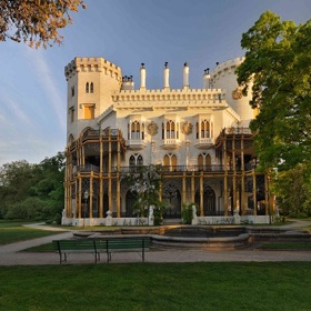 Hluboká patří mezi české skvosty