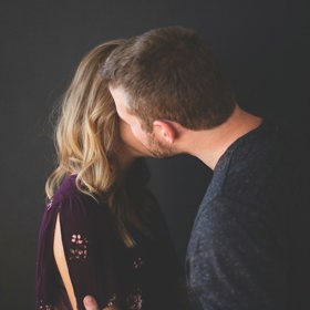 Pokud na sobě cítíte, že byste se mohla zamilovat, raději poměr ukončete.