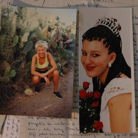 Dana se v patnácti živila jako tanečnice u tyče