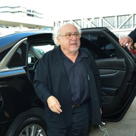 I přes svůj pokročilý věk má Danny charisma