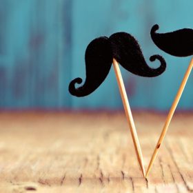 Už máte svůj knírek?