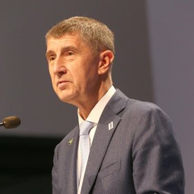 Andrej Babiš tvrdí, že syna na Krym odklidit nenechal.
