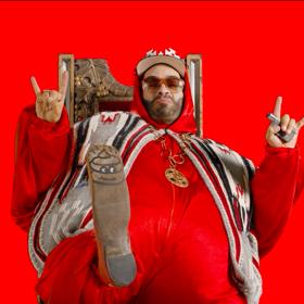 Vyrazte na křest do pražského klubu Roxy.