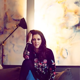 Andrea je krásná a talentovaná žena, milující nade vše svou rodinu.