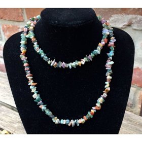 Achát dodává citovou, tělesnou i rozumovou rovnováhu. Podporuje sebedůvěru a sebepoznání.