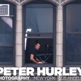 Pete působí v New Yorku a Los Angeles.