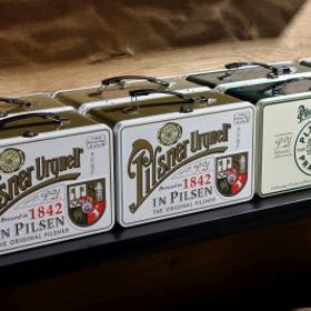 Tenhle stylový kufřík vaši polovičku dostane.