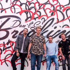 Kluci se o poznání změnili, zestárli a získali mnoho zkušeností.