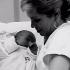 Maminky u sebe měly děti jen na kojení, jinak se o ně staraly sestry.