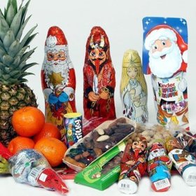 Tradiční mikulášská nadílka českých dětí.