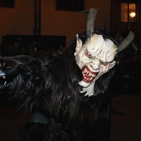 Čerti občas mohou působit opravdu děsivě.