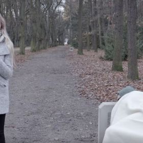 Stačí jeden klik a člověk z lavičky může díky vám zmizet.