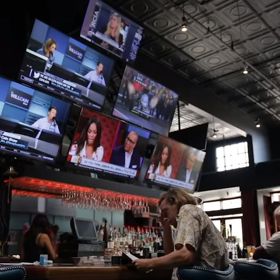 Obrazovky jsou všude kolem nás.