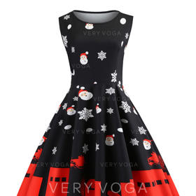 Tento střih šatů s originálním motivem Santa Clause svědčí každé postavě