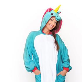 I české celebrity v čele s Agátou Prachařovou se do overalů zamilovaly.