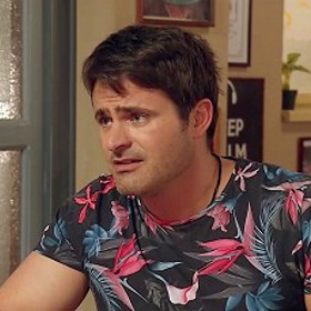 V seriálu Ohnivý kuře.