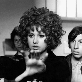 Saxana kouzlí a výrostek v podaní Jana Krause ji pozoruje