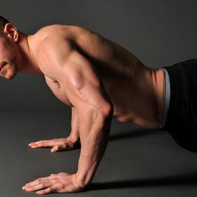 I mezi bodybuildery přibývá veganů s mohutnou muskulaturou bez konzumace živočišných bílkovin.