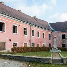 Růžová pro princezny v Nové Včelnici.