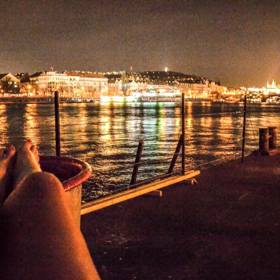 Venku na vás čeká káď s ledovou vodou.