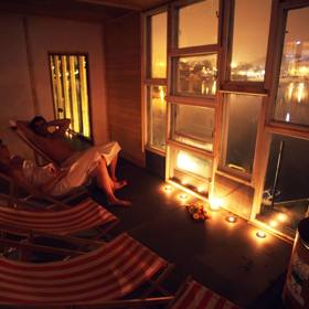 Atmosféra po setmění je vskutku nádherná.