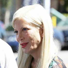 Tori Spelling dopadla ze svých kolegyň nejhůře a na její tváři to jde vidět.