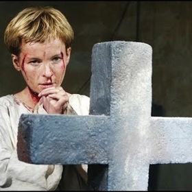 Johanku z Arku si zahrála i Iveta Bartošová.