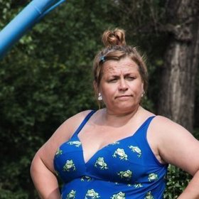 Pavla Tomicová je žena s velkým smyslem pro humor