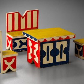 Pocházejí z 20. a 30. let minulého století, z doby, kdy Ladislav Sutnar učil ve Státním ústavu školském v Praze.