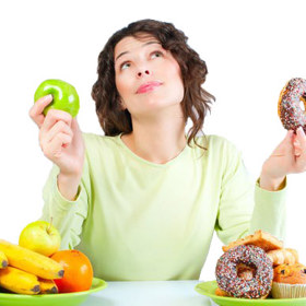 Jednou za čas si dát sladké, není od věci a ani výživoví poradci vás za to nebudou pranýřovat. Je ale třeba zůstat u varianty "jednou za čas" a takové malé "uklouznutí" vykompenzovat třeba větší pohybovou aktivitou.