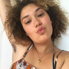 Nová kampaň Januhairy: Ženy, které se nestydí za své ochlupení