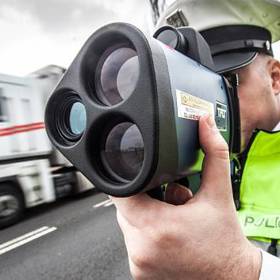 Policie má v plánu dodržování rozestupů kontrolovat.