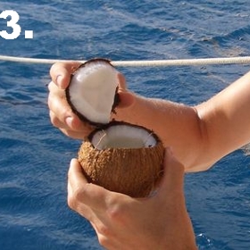 Jak načít kokos a nakrájet cibuli bez plakání? 7 tipů, jak porcovat ovoce a zeleninu jako šéfkuchař