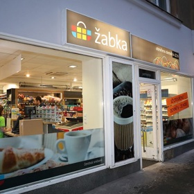 102. Žabka v pořadí je otevřena.