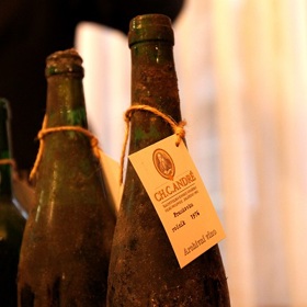 Archivní víno z Velkých Pavlovic.