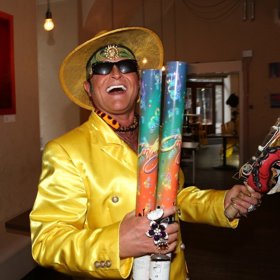 Nekonečný miluje barvy.