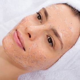 Pokud nemáte na výrobu peelingu čas, sáhněte po osvědčené klasice.