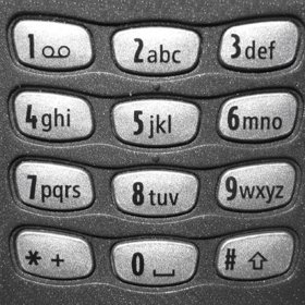 Uměli byste ještě na tomhle napsat smsku?