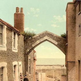 Majestátní a působivě elegantní. Podívejte se na první barevné fotky Anglie