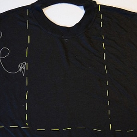 5 rychlých způsobů, jak proměnit obyčejné triko v módní záležitost