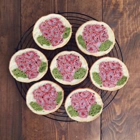 Japonská maminka peče chleby podle kreseb jejího syna. Internet je z nich paf